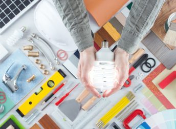 Energia: caro-bollette, i 20 consigli ENEA per consumare meno energia in uffici e negozi