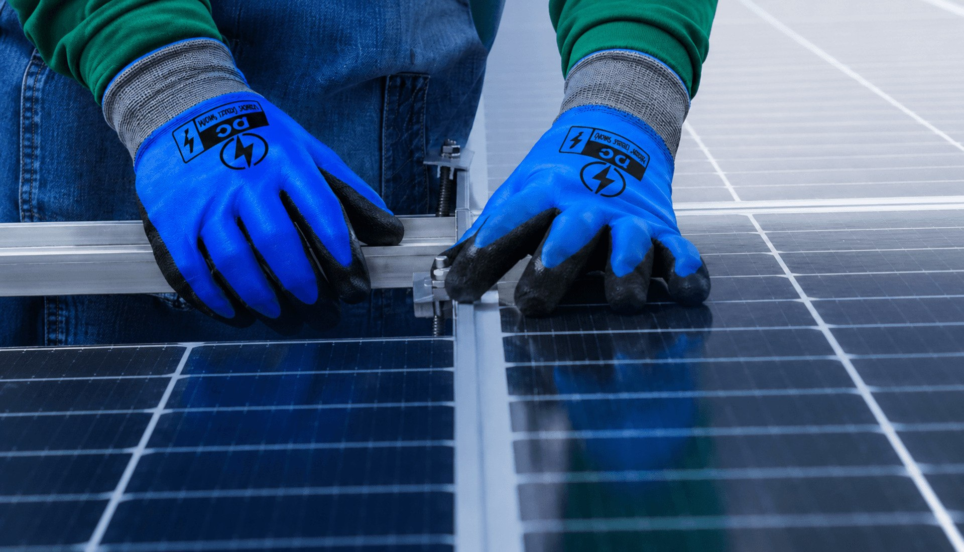 Fotovoltaico e rischio incendi in estate: perché un controllo dell’impianto può fare la differenza